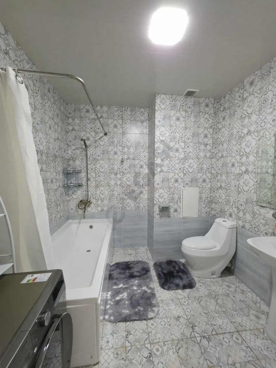 Image 7