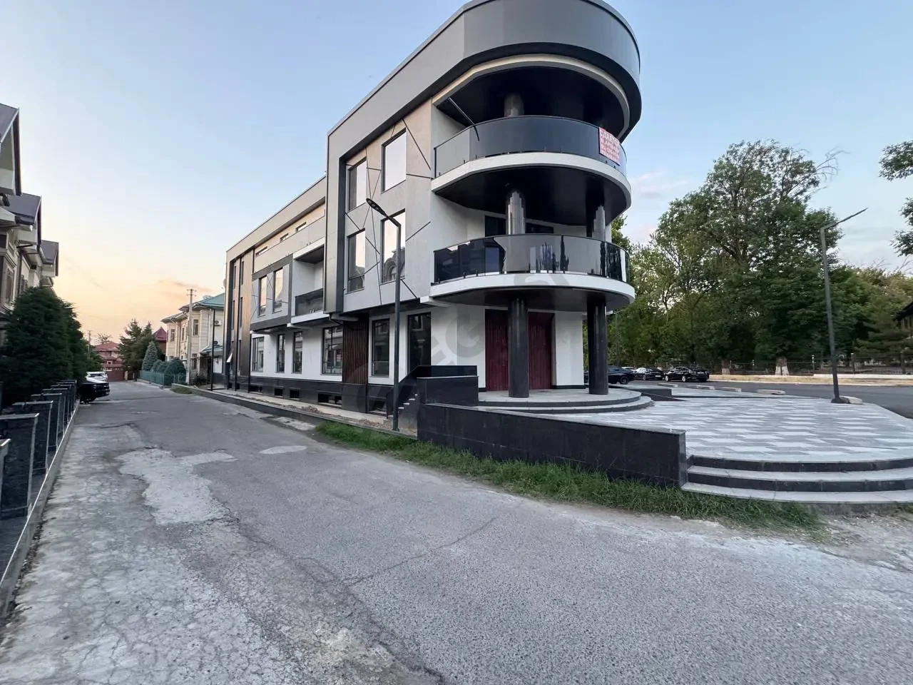 Сдается в аренду коммерч.помещение - Cover Photo