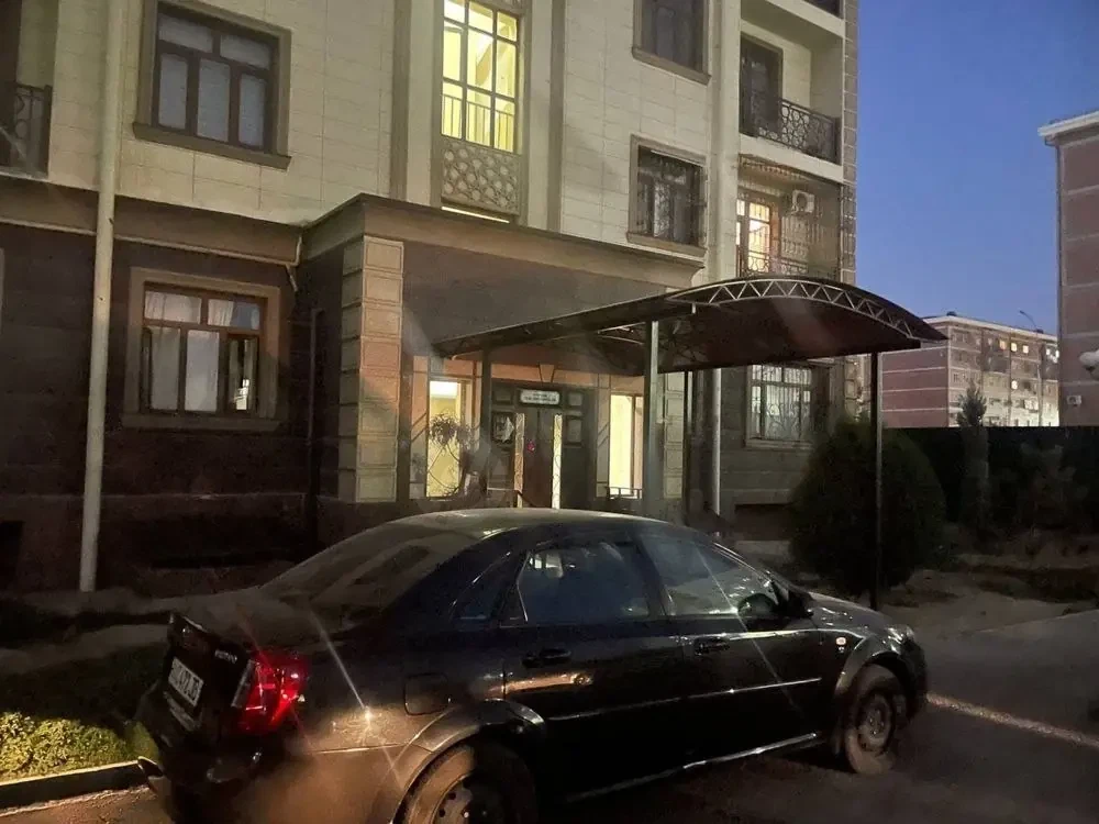 AK_132 ПРОДАЕТСЯ 5/1/7 НОВОСТРОЙКА ЖК BAURAUM #Алмазарский_район Ор.р:Сагбан бывший фарфоровый завод - Cover Photo
