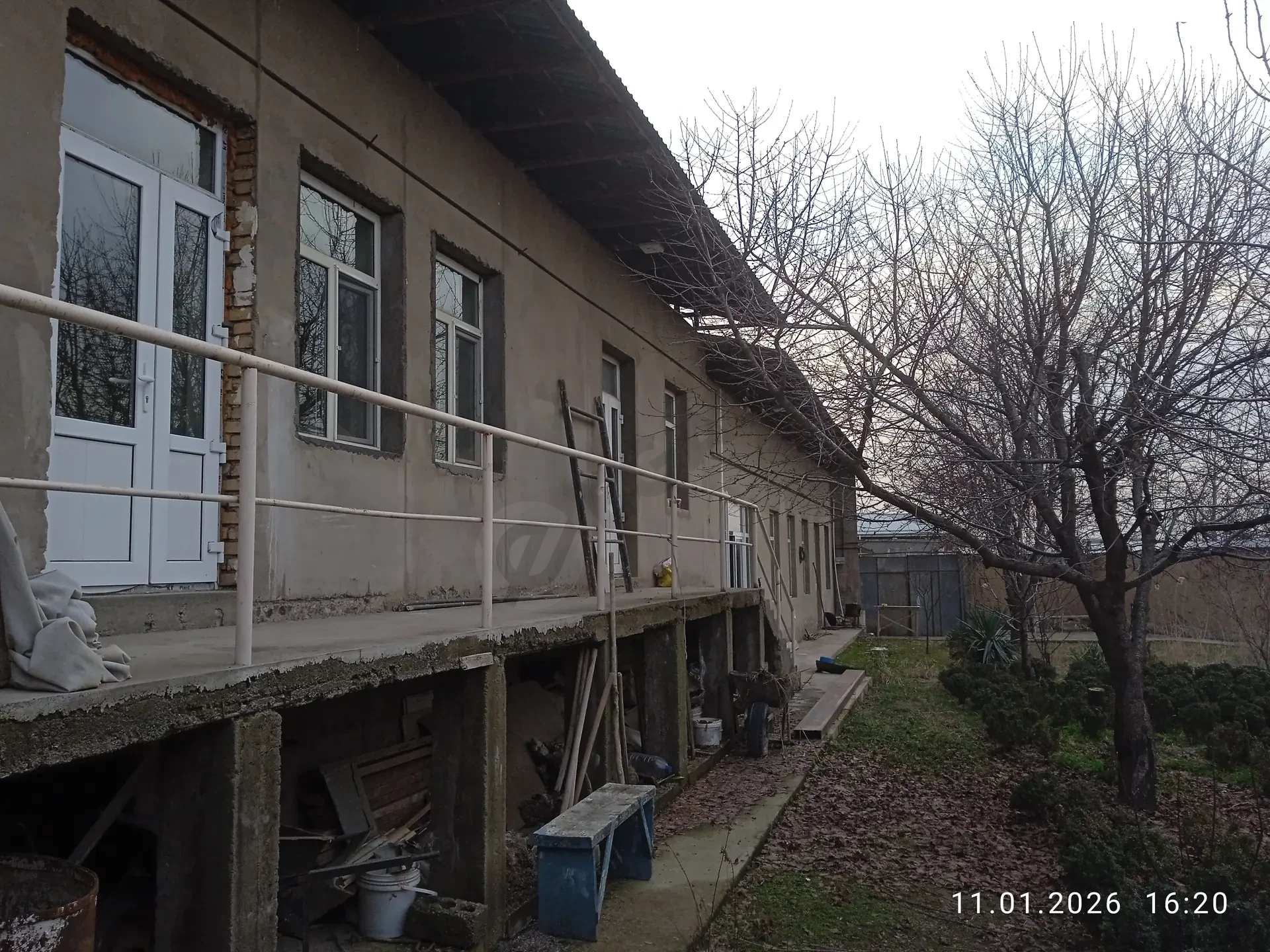 Image 4