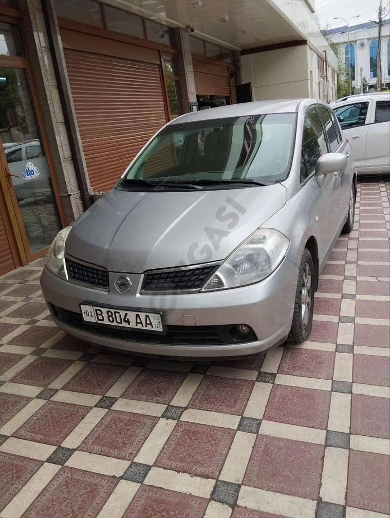 Nissan Tiida, 2008 - Cover Photo