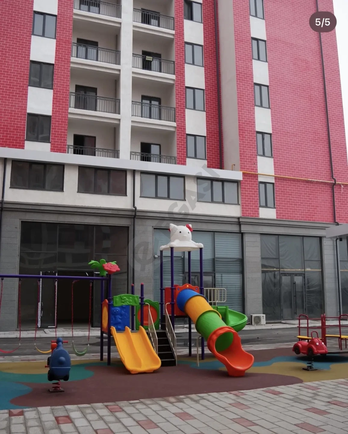 Image 4