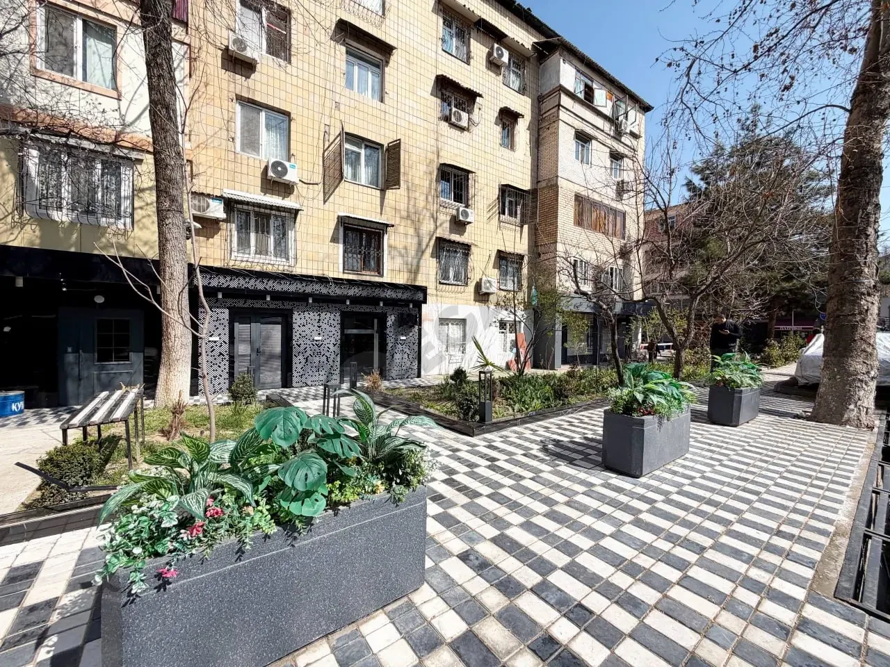 Продается Нежилой помещения Район-#Мирабадский район Ор-тр- ЦУМ, 110 школа, Кафе Бон, улица Чимкентская - Cover Photo