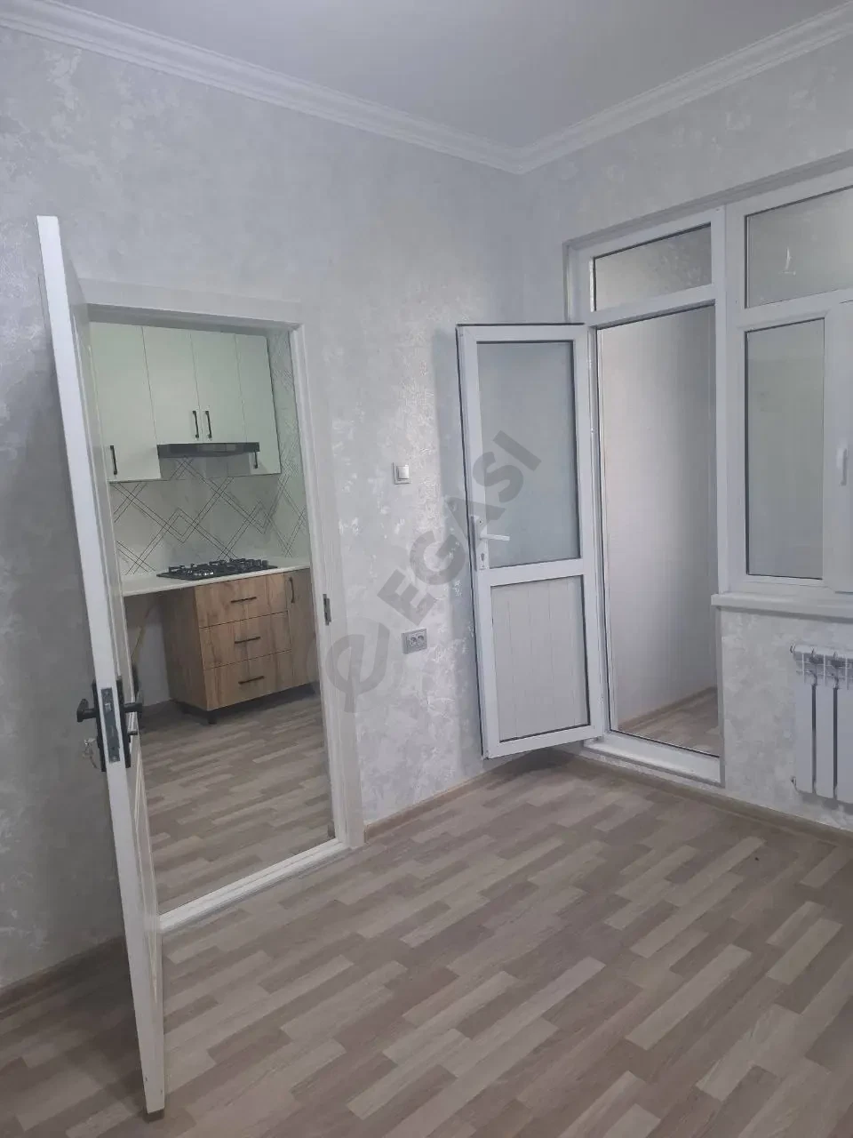 Срочно продается квартира Асалобод 2/4/4 - Cover Photo