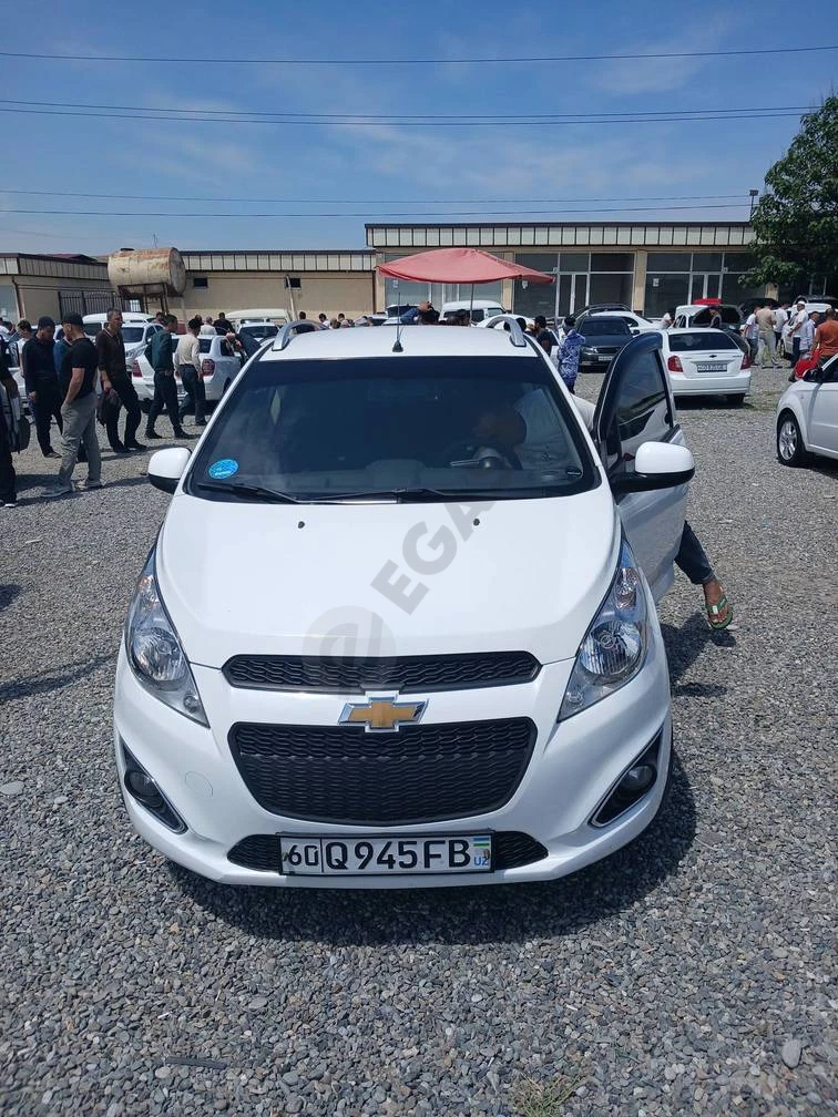 Chevrolet Spark, 2015 - Cover Photo