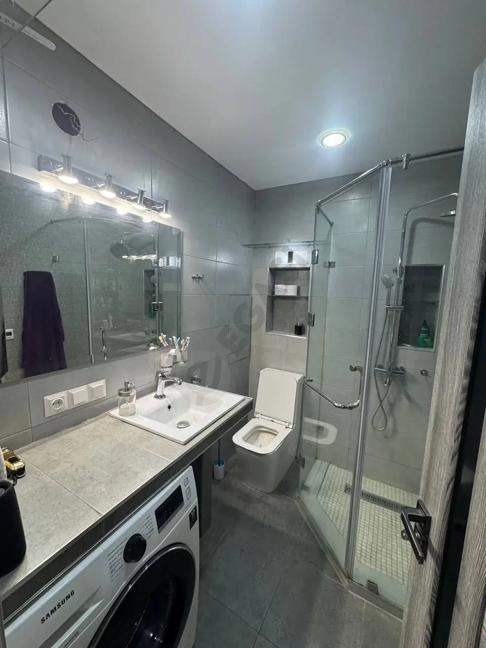 Image 7