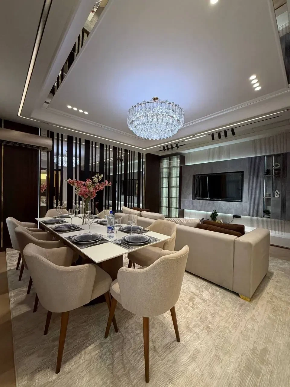 ПРОДАЕТСЯ 4/2/8 НОВОСТРОЙКА ЖК Dream house Яккасарайский район Ор.р: 8 роддом - Cover Photo