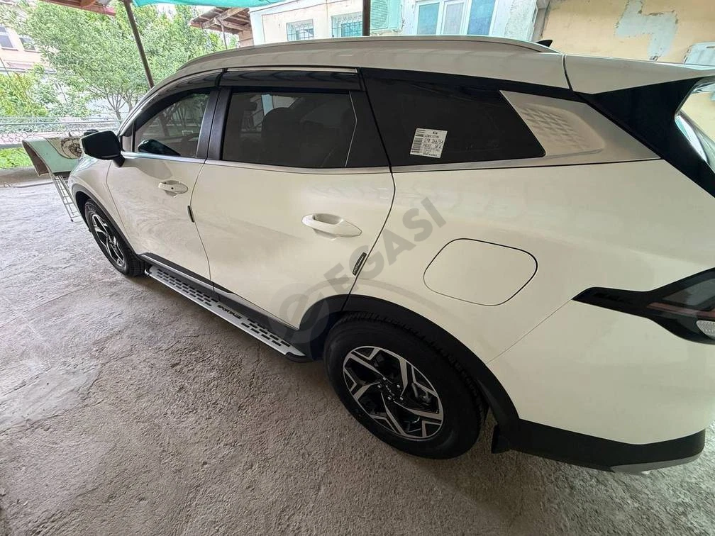 KIA Sportage, 2024 - Cover Photo
