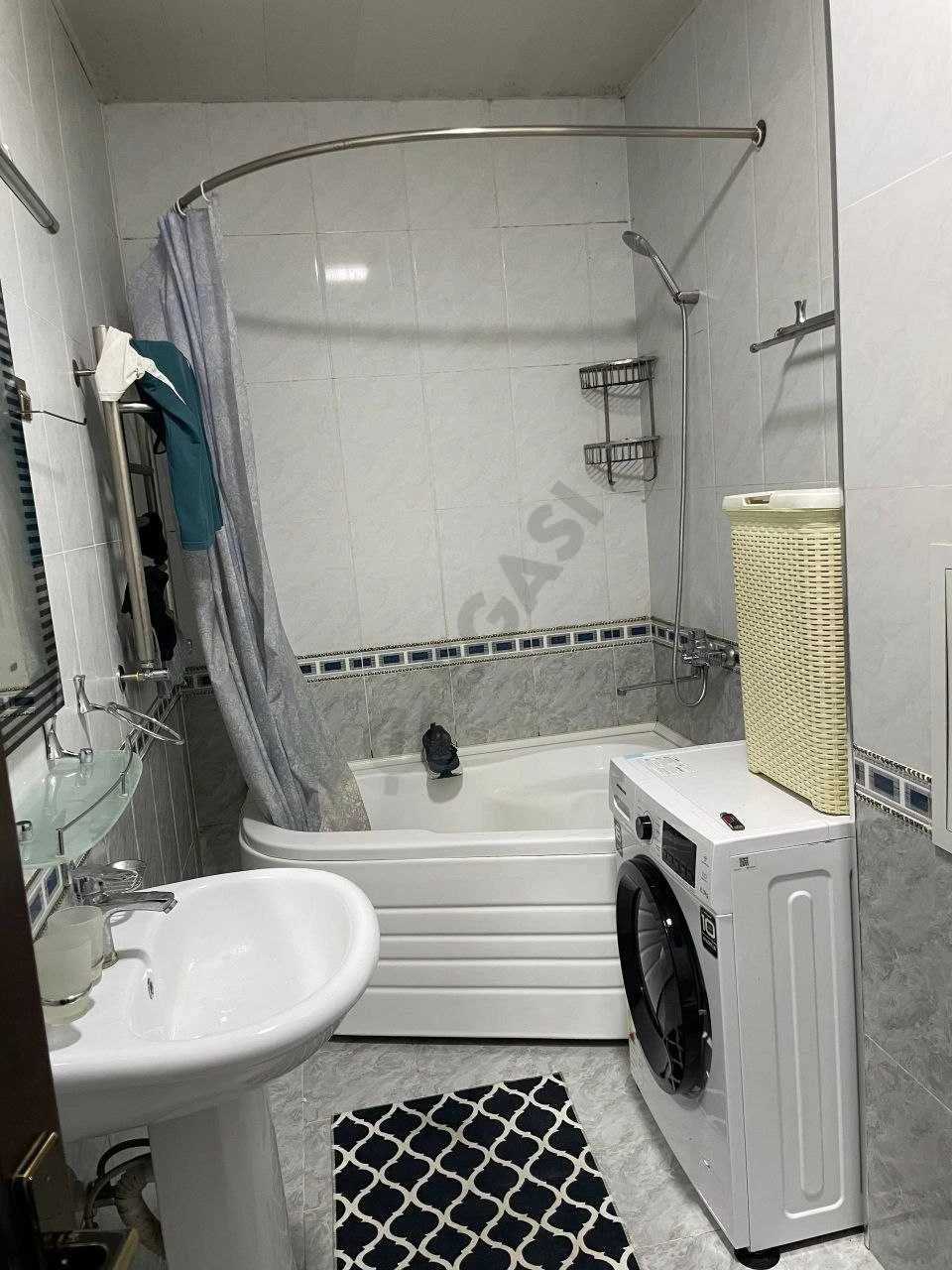 Image 4