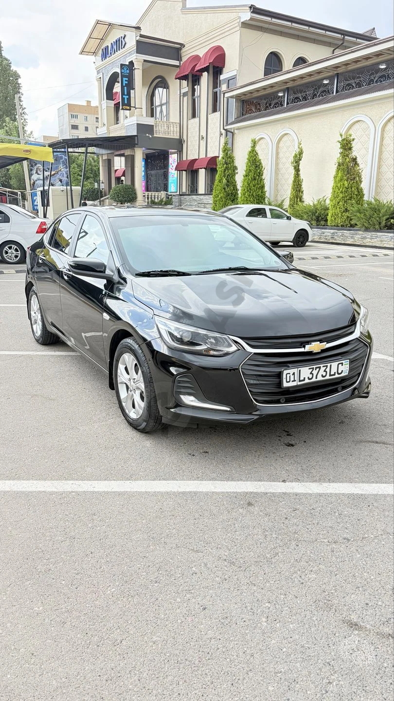 Onix Premier Plus (ГБО) - Cover Photo