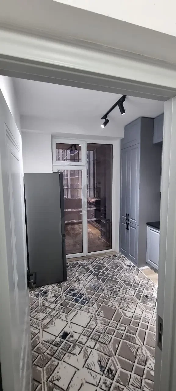 Image 10