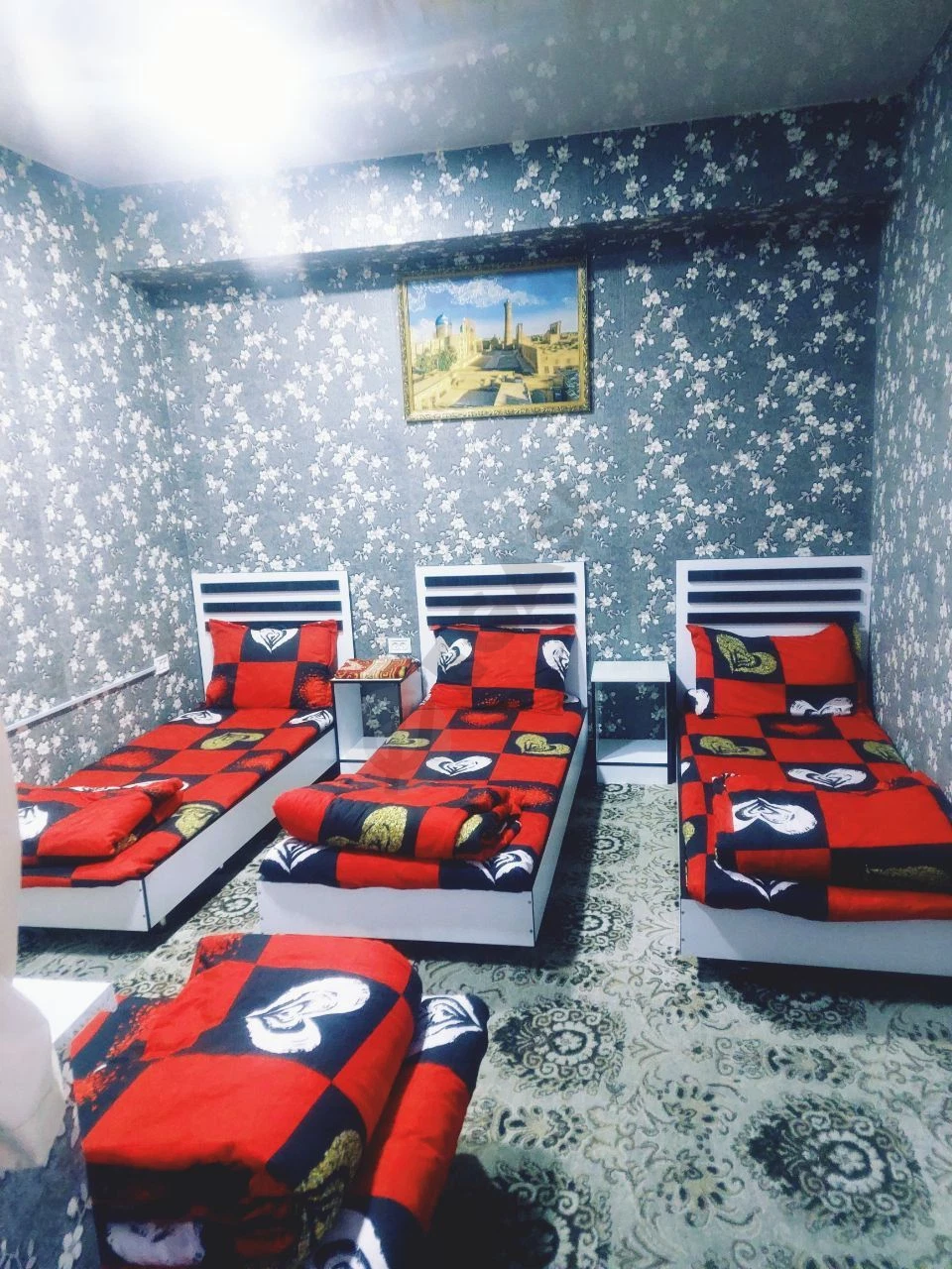 Посуточно квартира АРЗОН кунлик квартира Хостел Гостиница Hostel Xos - Cover Photo