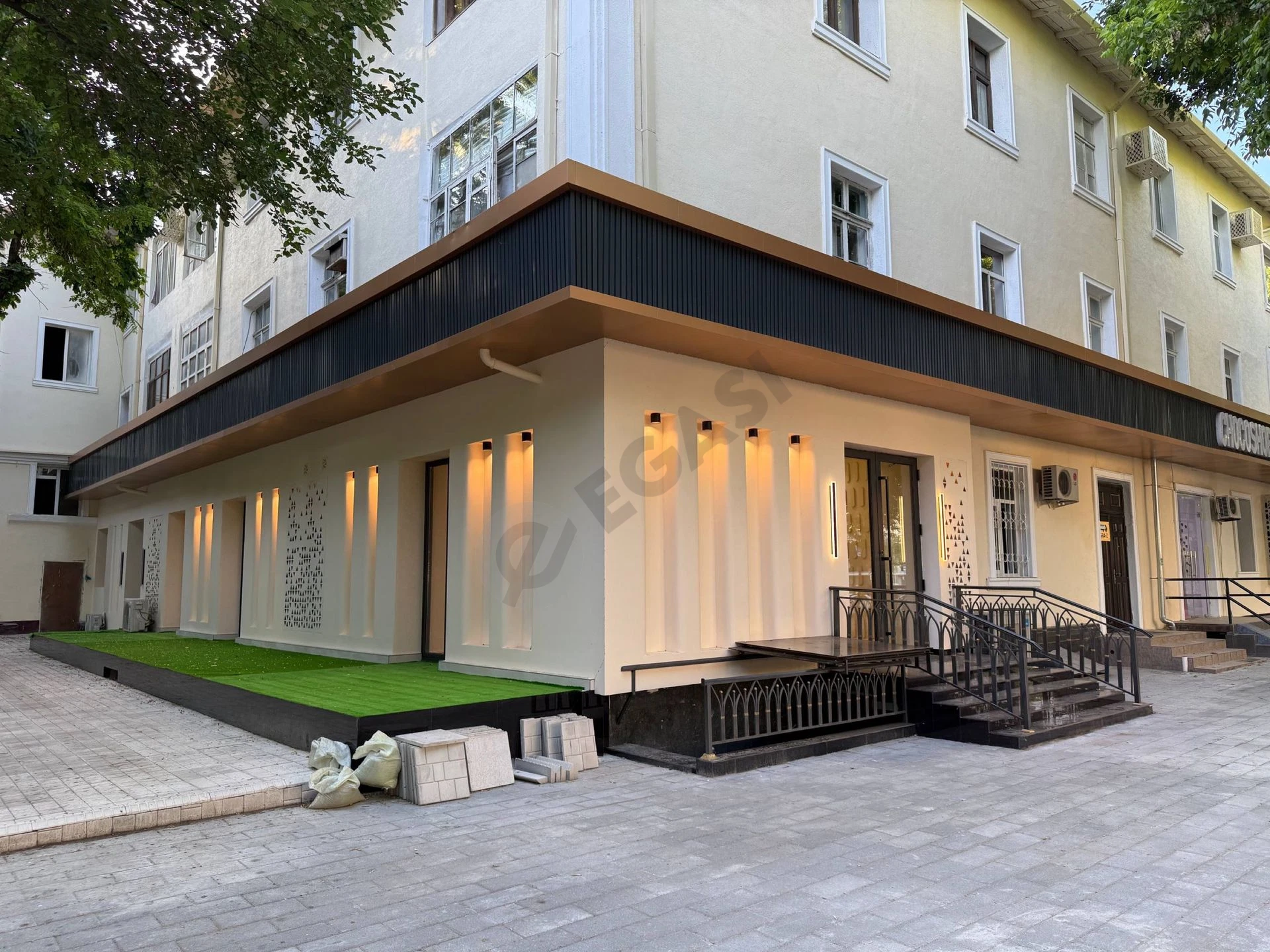 Продаю Нежилое в Центре 250м2 Готовый Арендатор 4000$ 1-Я линия - Cover Photo