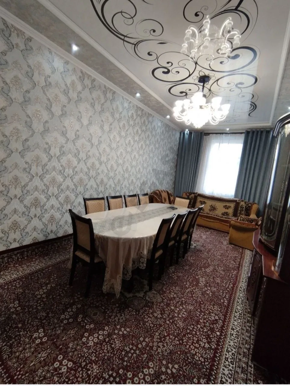 Бобур паркни қаршисида 4 +1 хонали квартира сотилади - Cover Photo