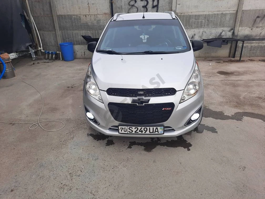 Chevrolet Spark, 2015 - Cover Photo