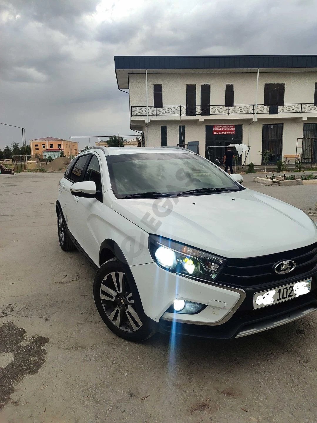 LADA vesta sw cross - Cover Photo