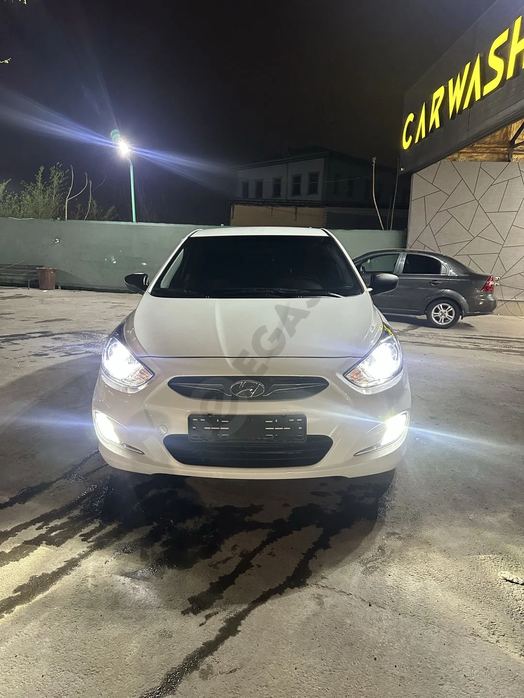 Hyundai Accent Hyundai - Cover Photo