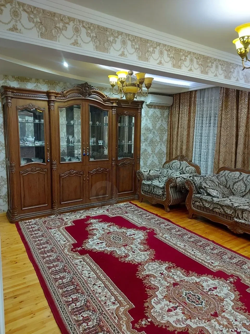 Yunusobod Markaz 4/4/5 - Cover Photo