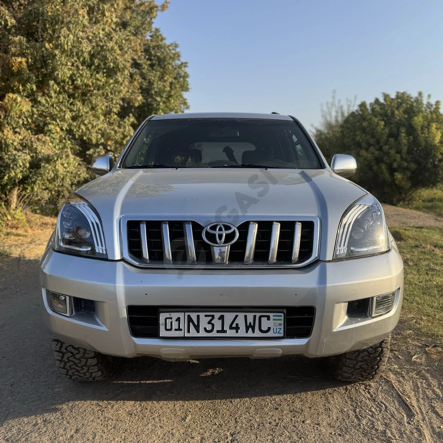 Toyota Land Cruiser Prado 120 4.0 - Cover Photo