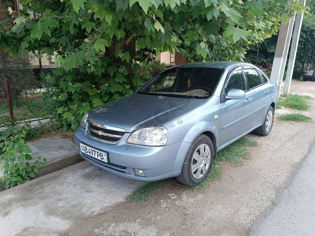 Chevrolet Lacetti, 2011 - Cover Photo