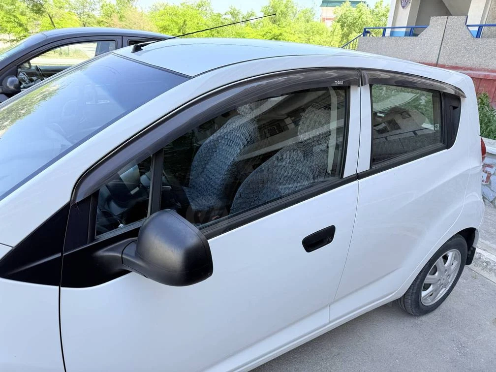 Chevrolet Spark, 2013 - Cover Photo