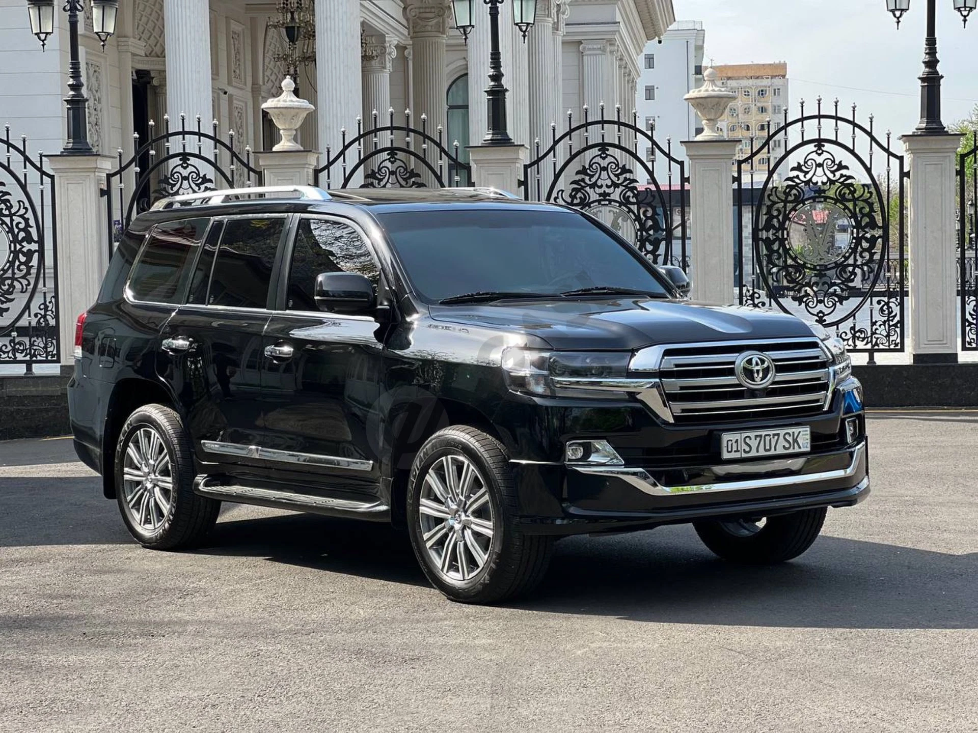 Toyota 200 сотилади - Cover Photo