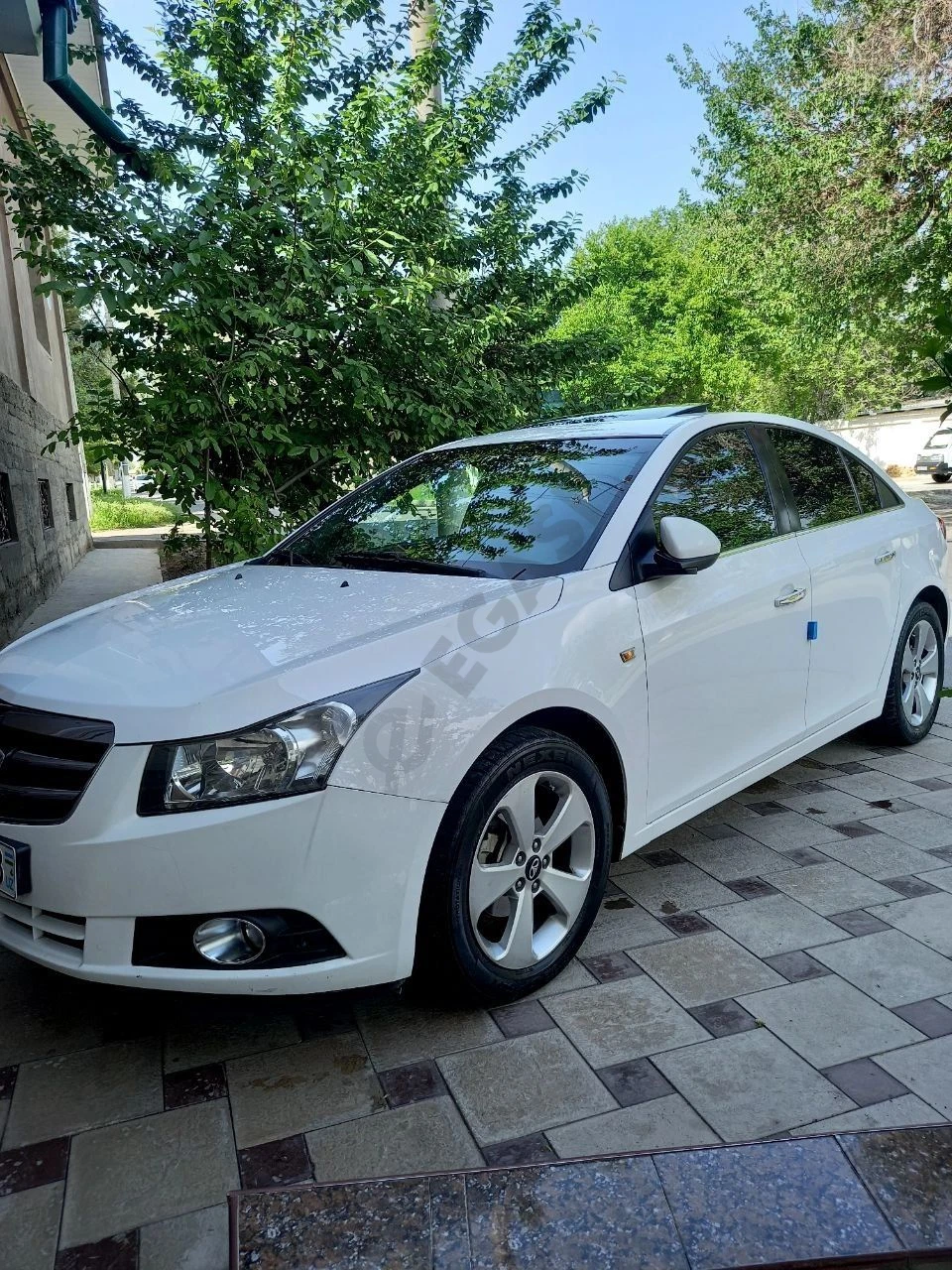 Lacetti Cruze full - Cover Photo