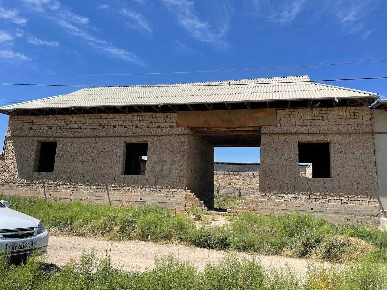 Hovli sotiladi. Srochniy - Cover Photo