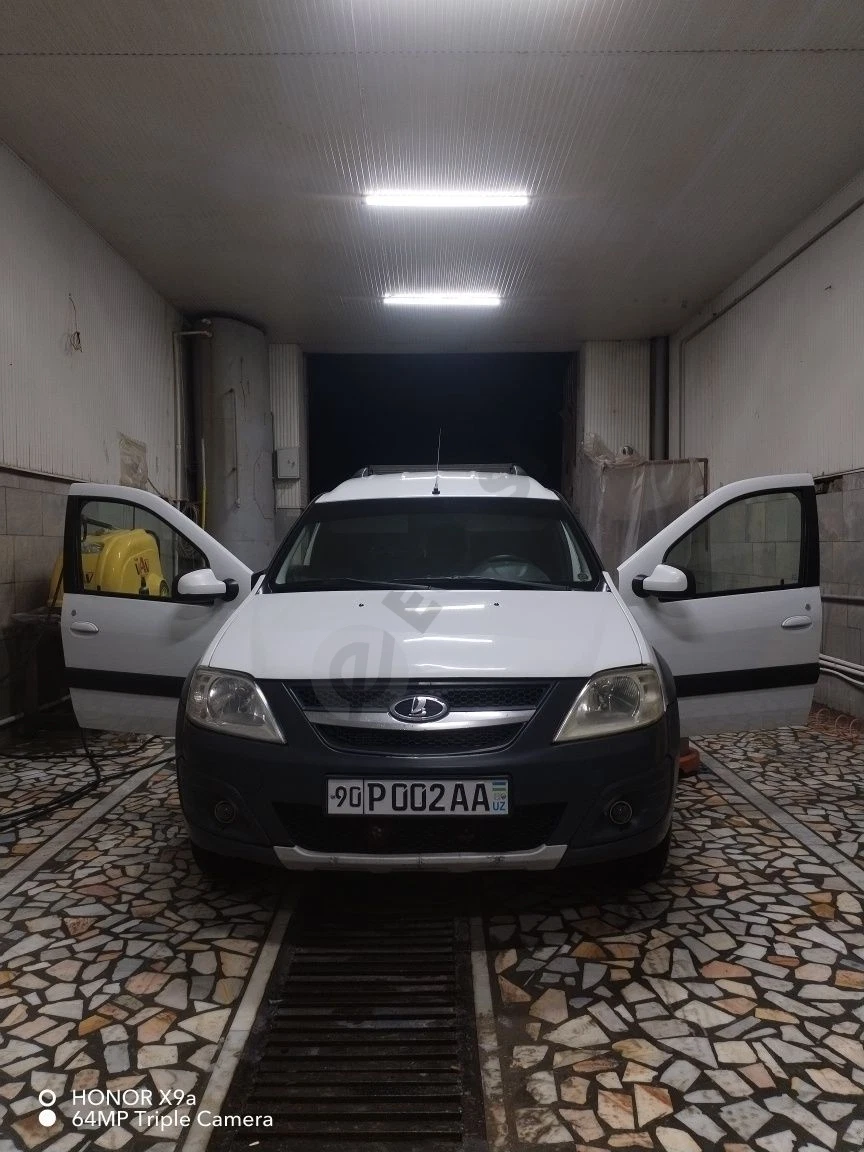 Lada largus vesta cross - Cover Photo