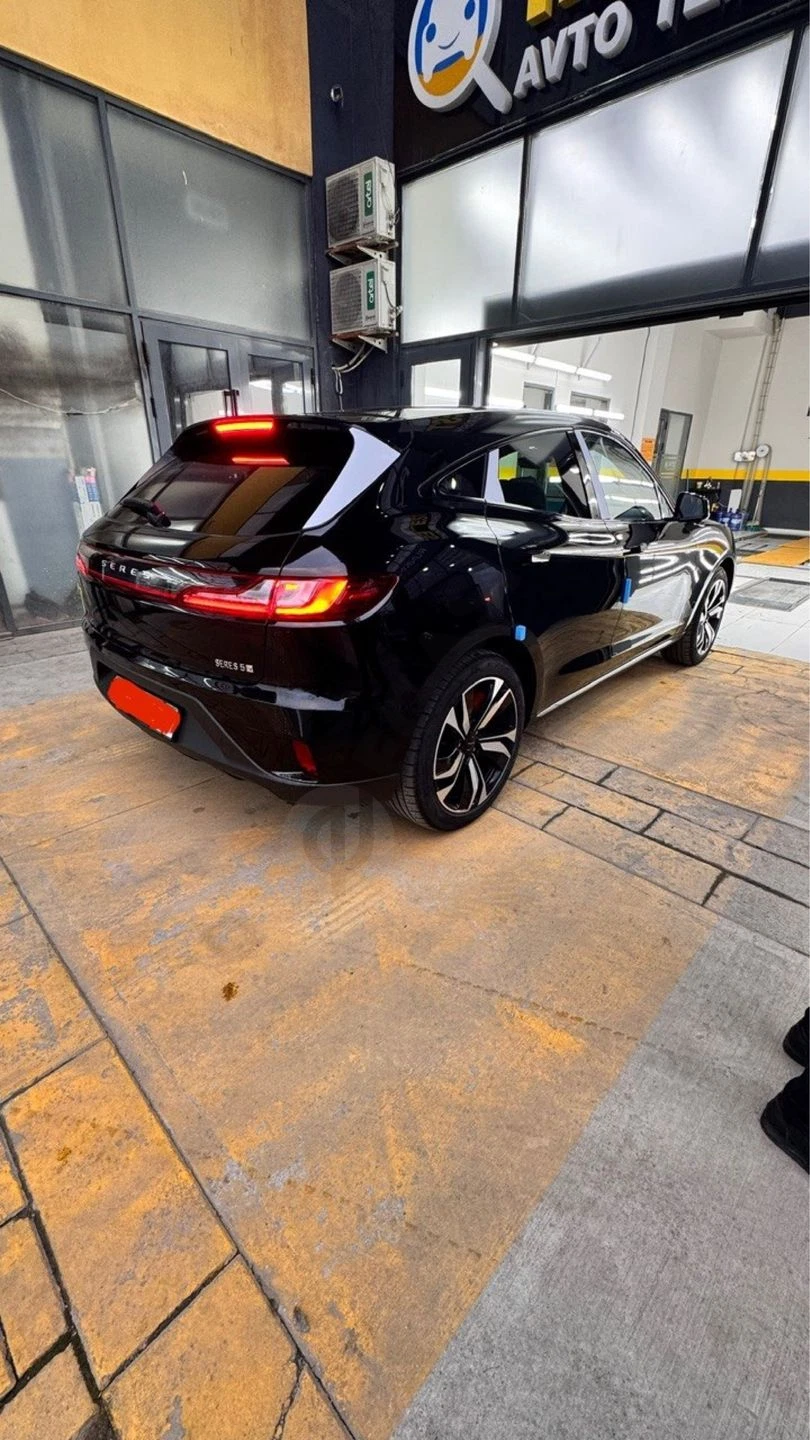Aito Seres M5 EV - Cover Photo