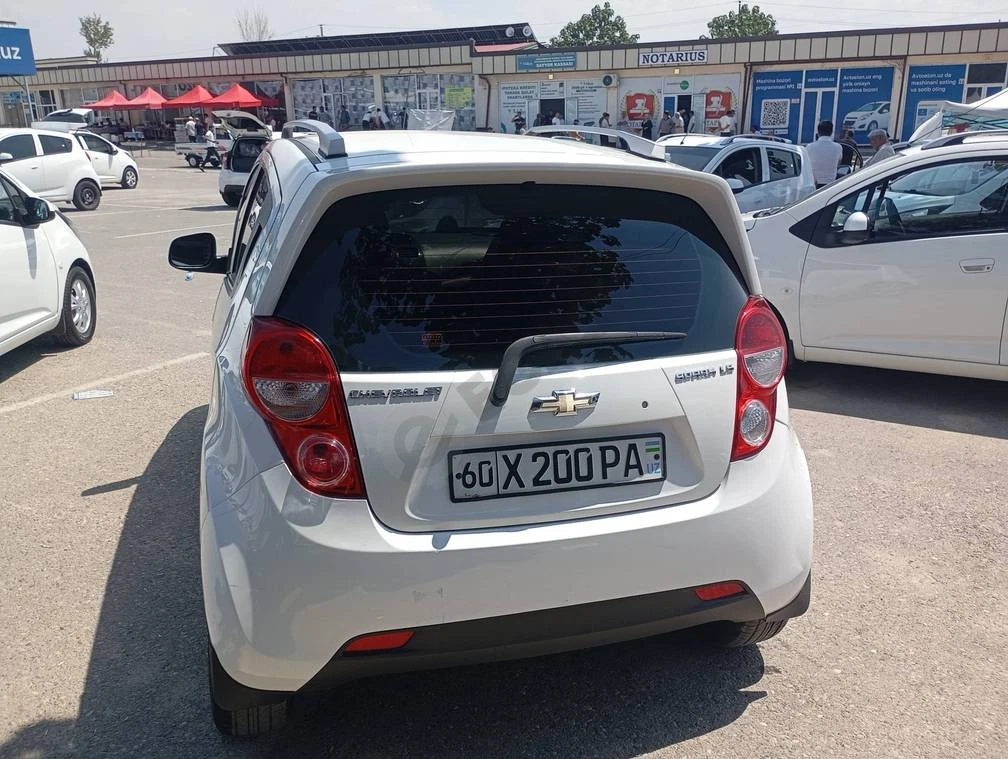 Chevrolet Spark, 2015 - Cover Photo