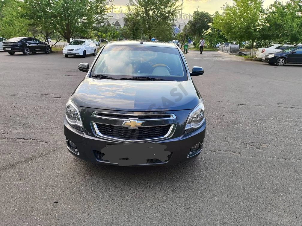 Chevrolet Cobalt, 2021 - Cover Photo