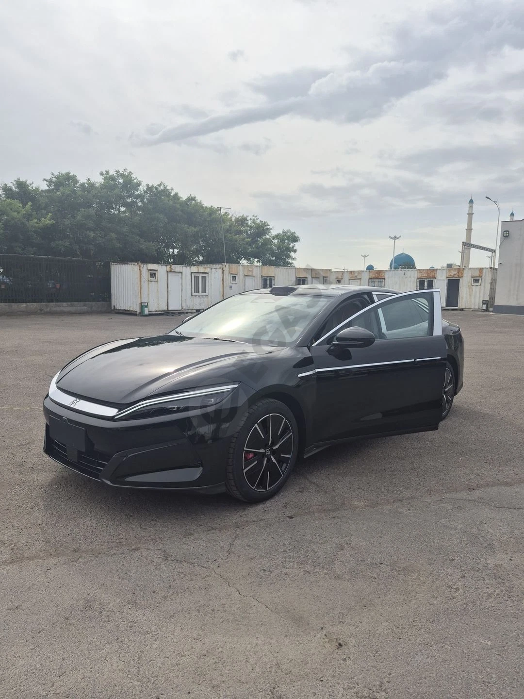 Byd Han L 2025 yil - Cover Photo