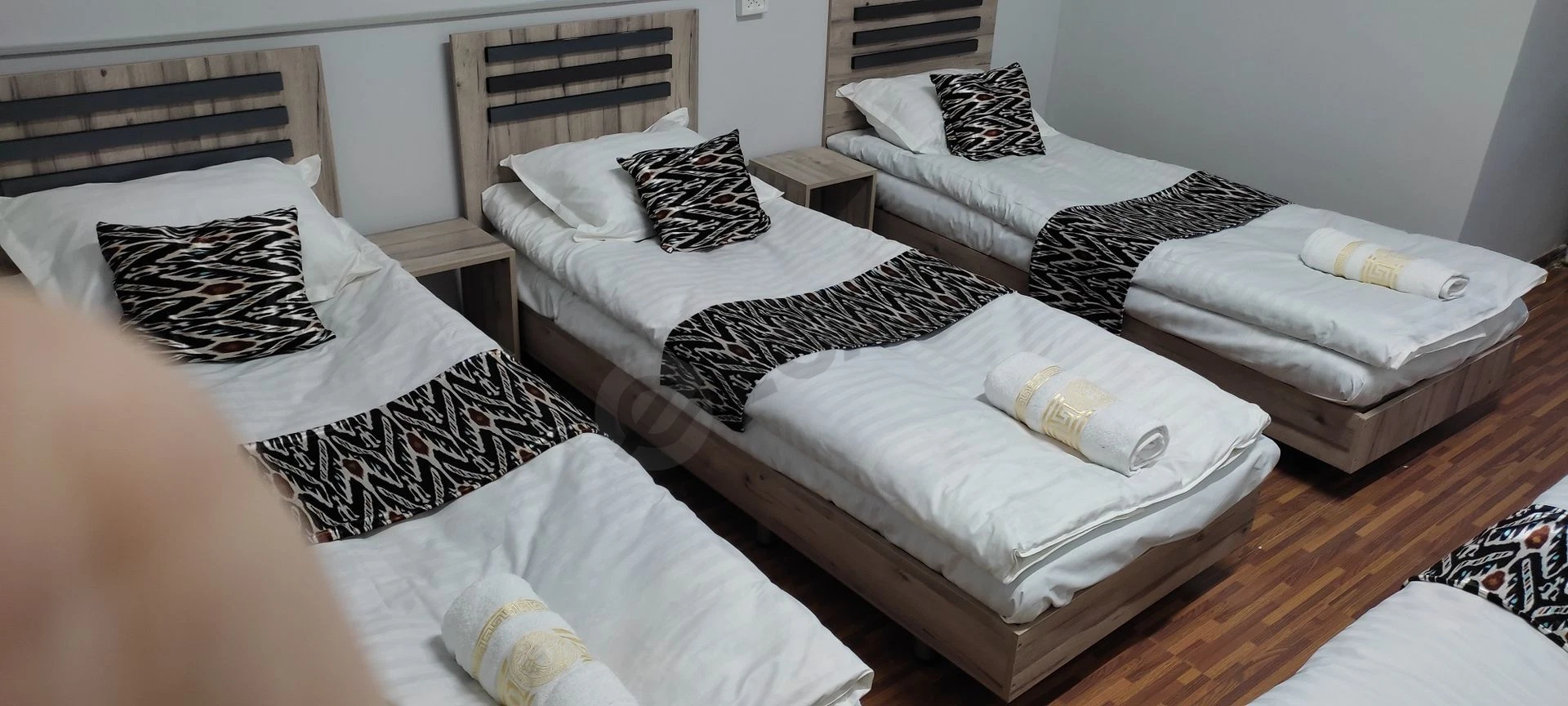 Xostel xotel hostel hotel mehmonxona Хотел Хостел kvartira gostinsa - Cover Photo