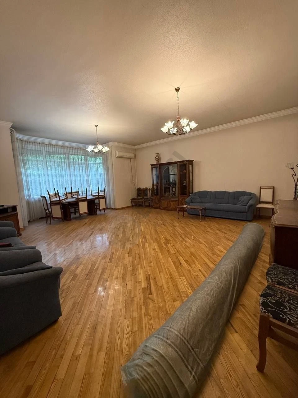 3-комнатная (205 м²) квартира в центре - Cover Photo