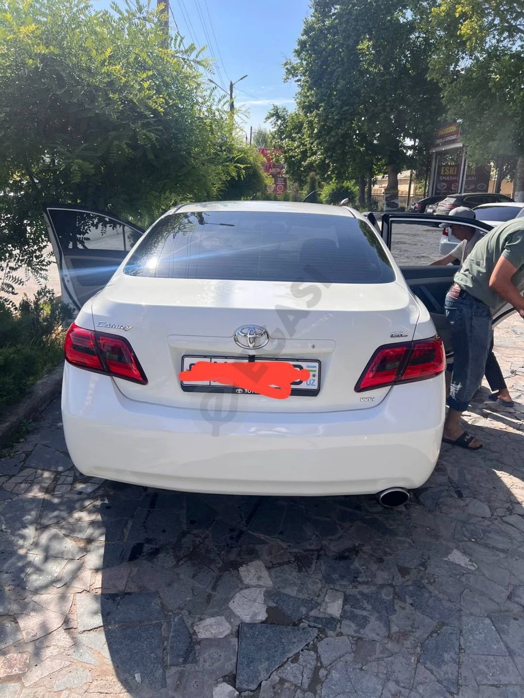 Toyota Camry 40 - Cover Photo
