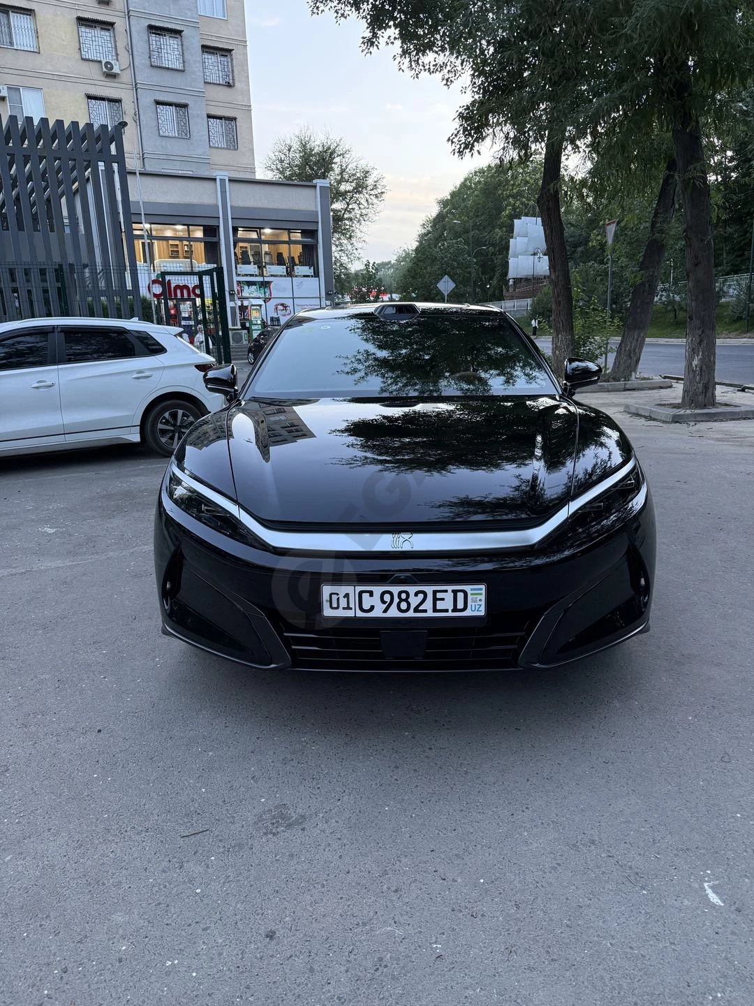 BYD Han L 701 elektro - Cover Photo