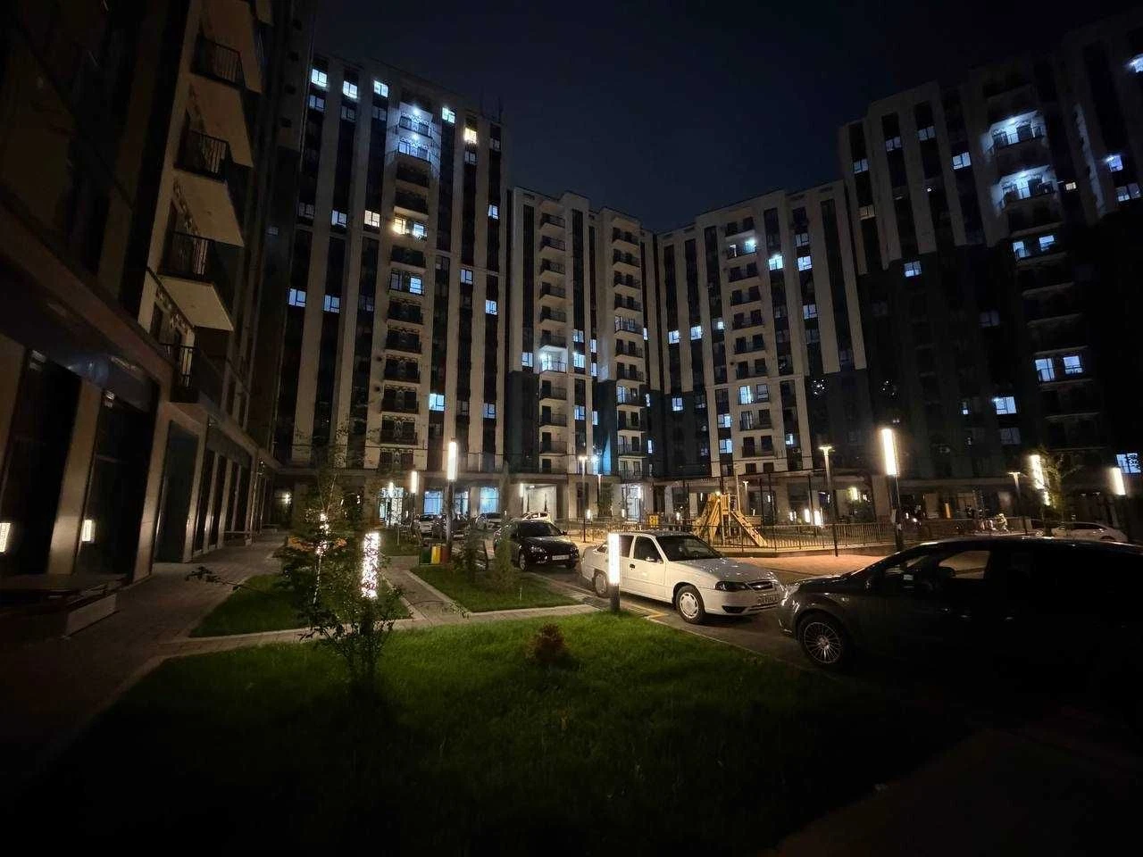 Сдаётся 2 ком. премиум кв-ра ЖК Assalom Jomiy от Golden house. 700 у.е - Cover Photo