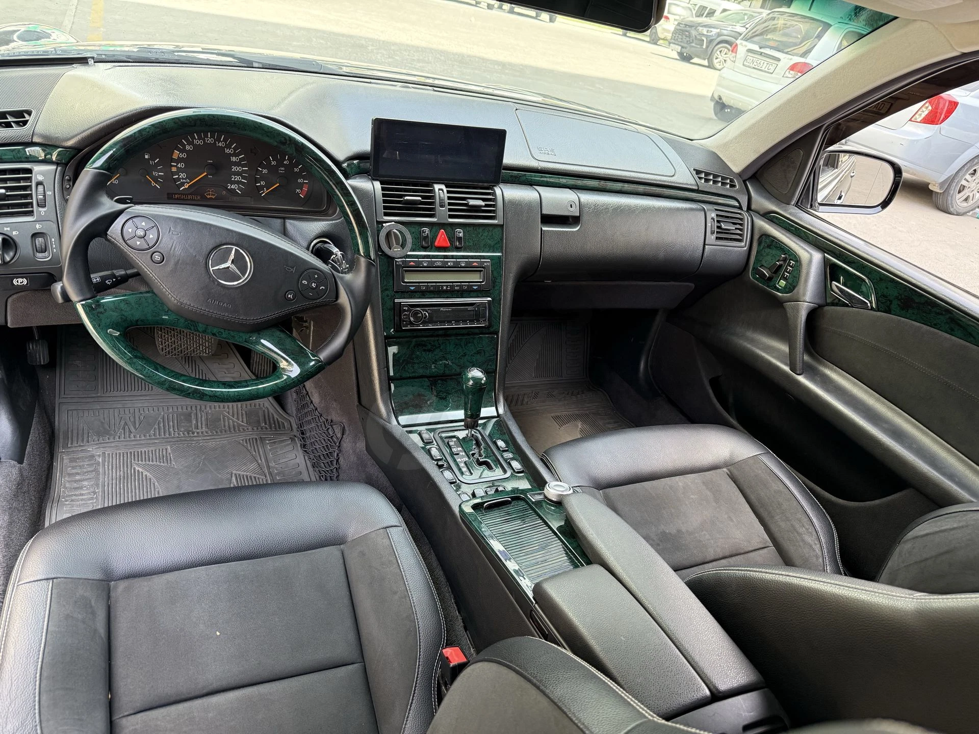W210 Мерседес Бенц с красивым салоном! Проект - Cover Photo