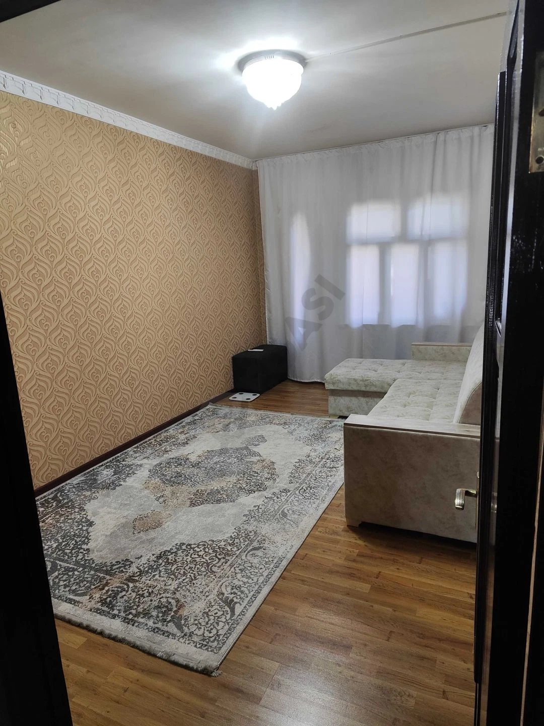 Продается квартира Сергели 4, 2/5/5 продает собственник - Cover Photo