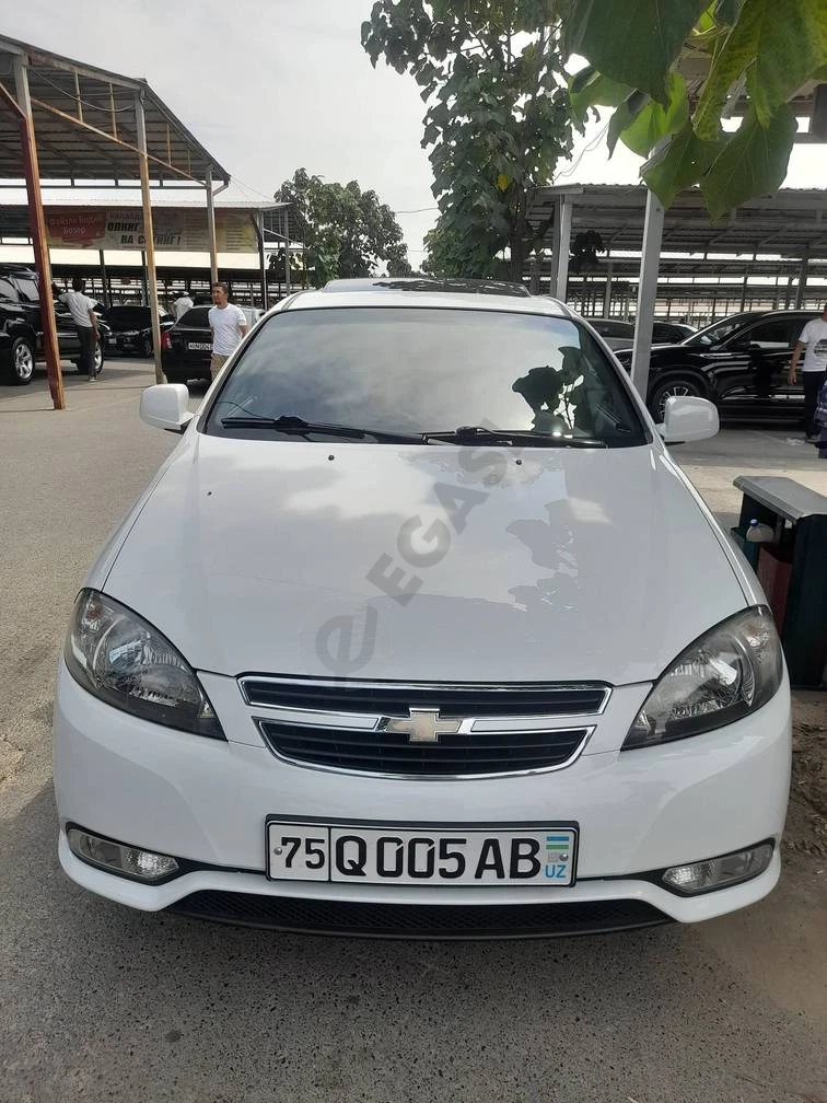 Chevrolet Lacetti, 2017 - Cover Photo