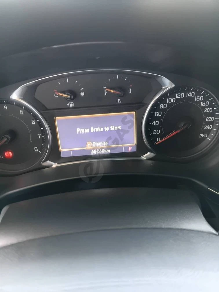 Chevrolet Equinox, 2022 - Cover Photo