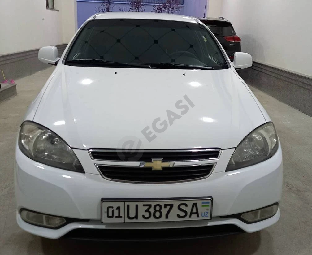 Chevrolet Lacetti, 2014 - Cover Photo