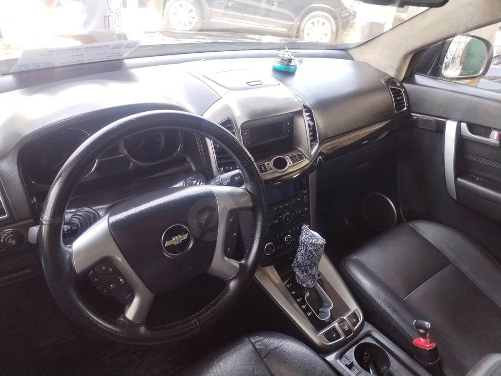 Chevrolet Captiva, 2015 - Cover Photo