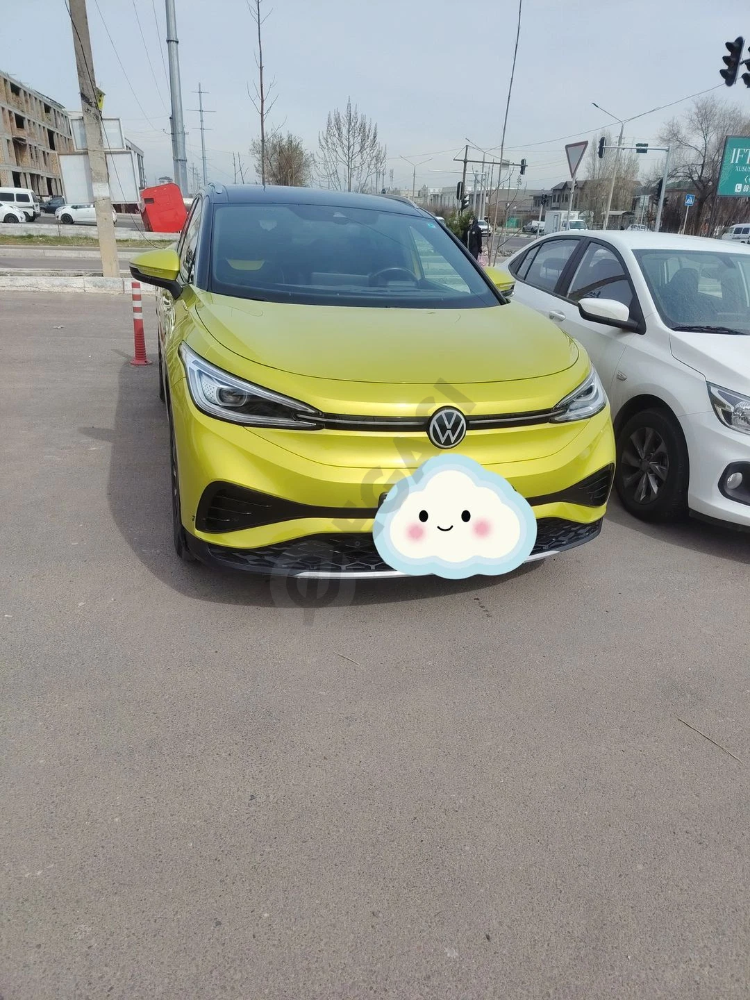 Volkswagen id4. X - Cover Photo