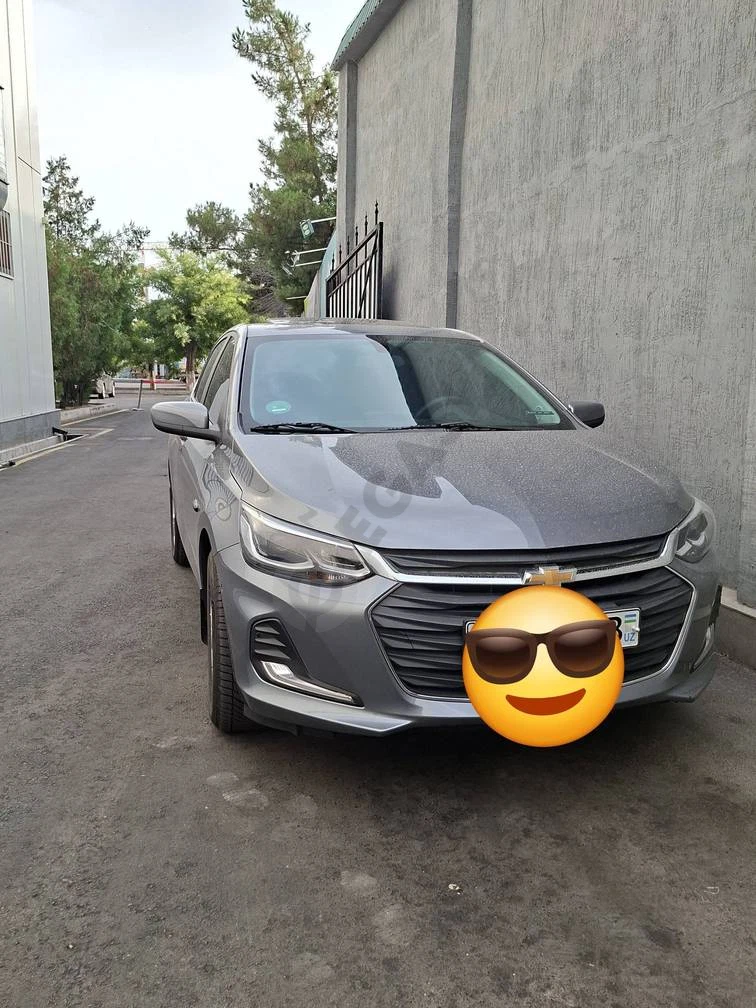Chevrolet Onix, 2025 - Cover Photo
