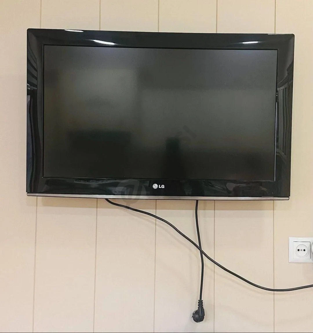 Advertisement - Cover Photo