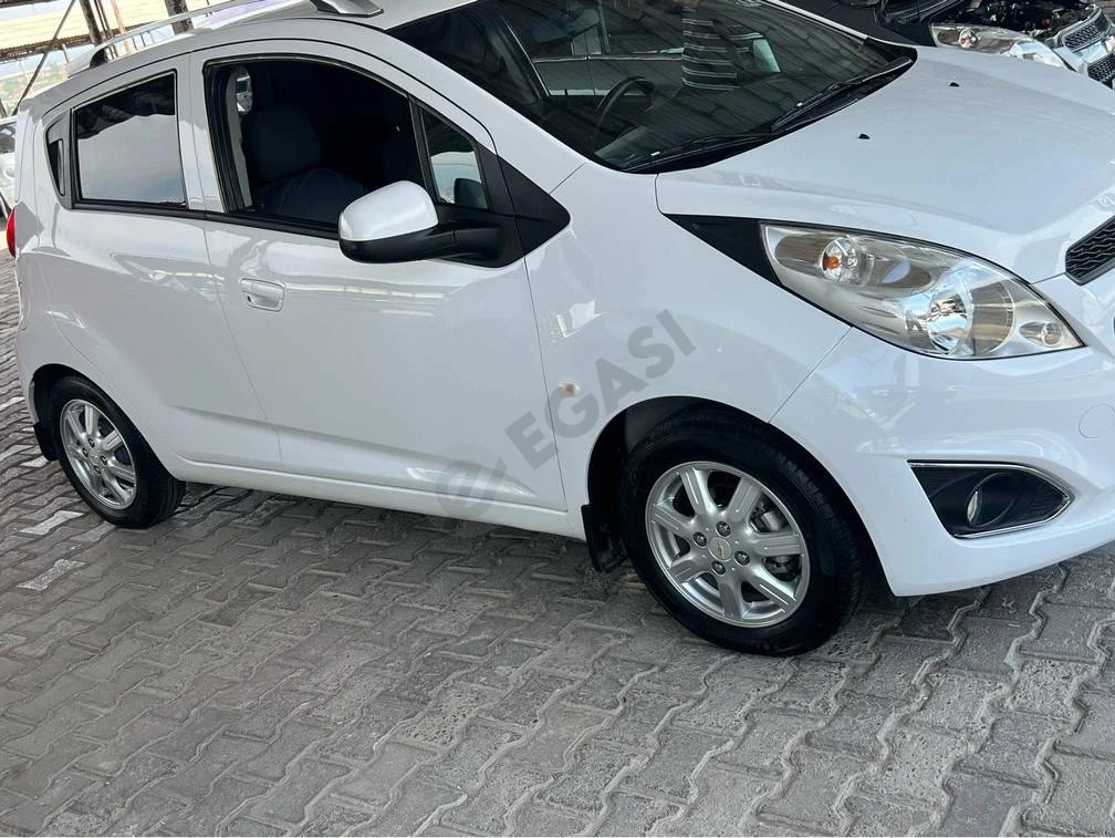 Chevrolet Spark, 2017 - Cover Photo