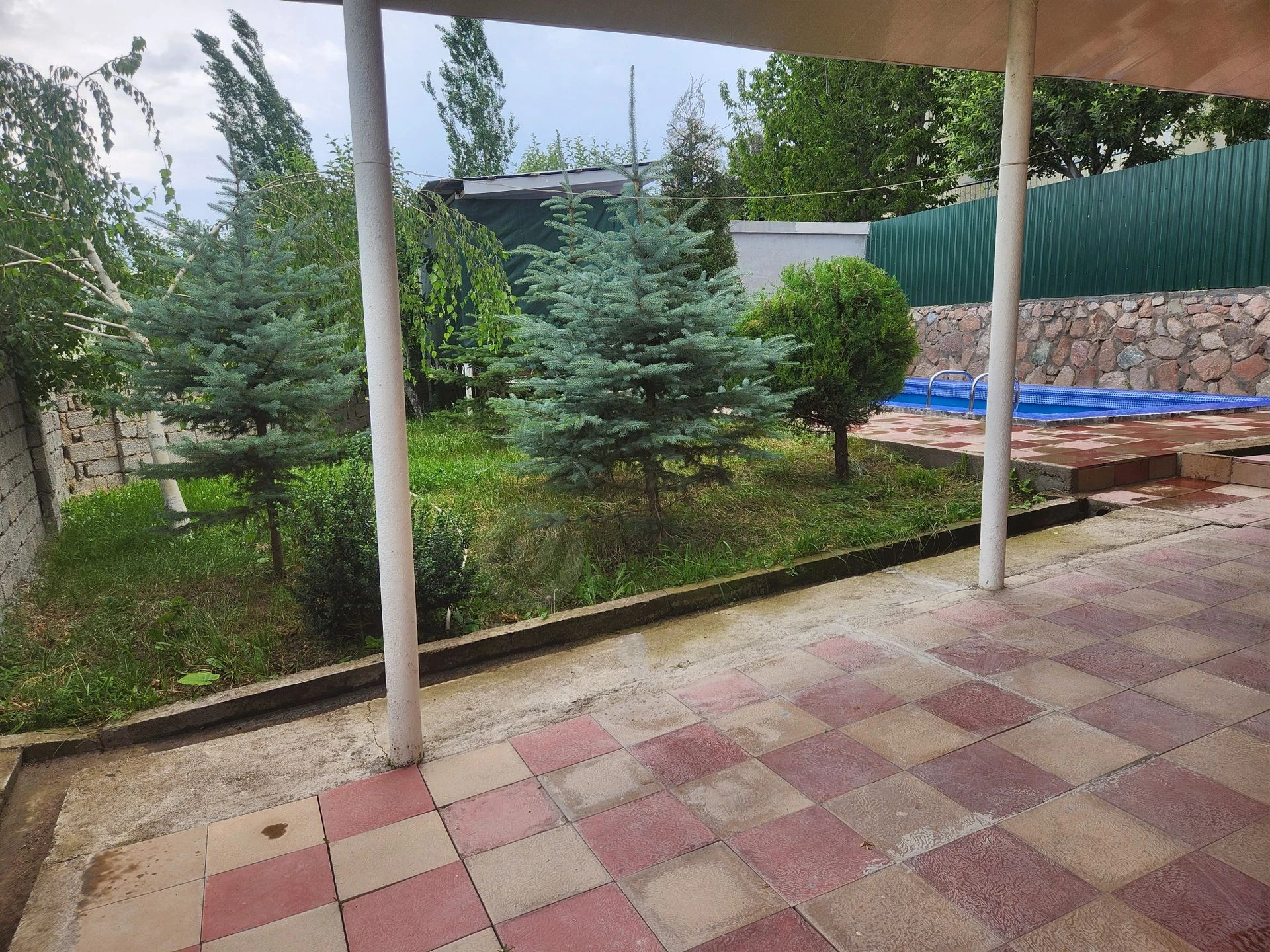 Oilaviy dacha oila va ulfatlar uchun - Cover Photo