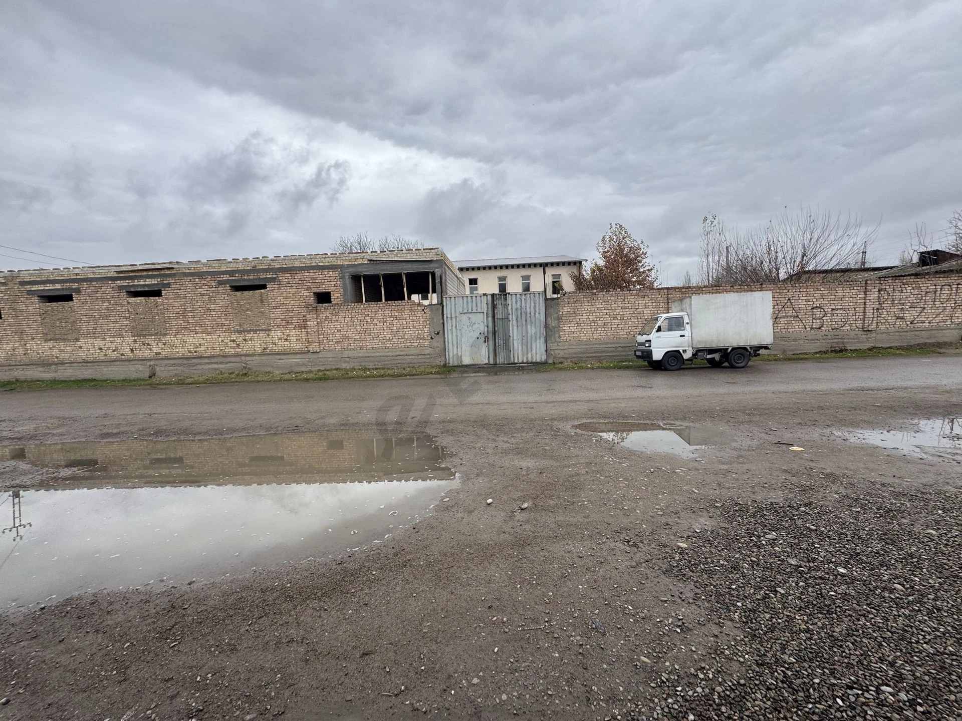 Nazarbekda yer sotiladi - Cover Photo